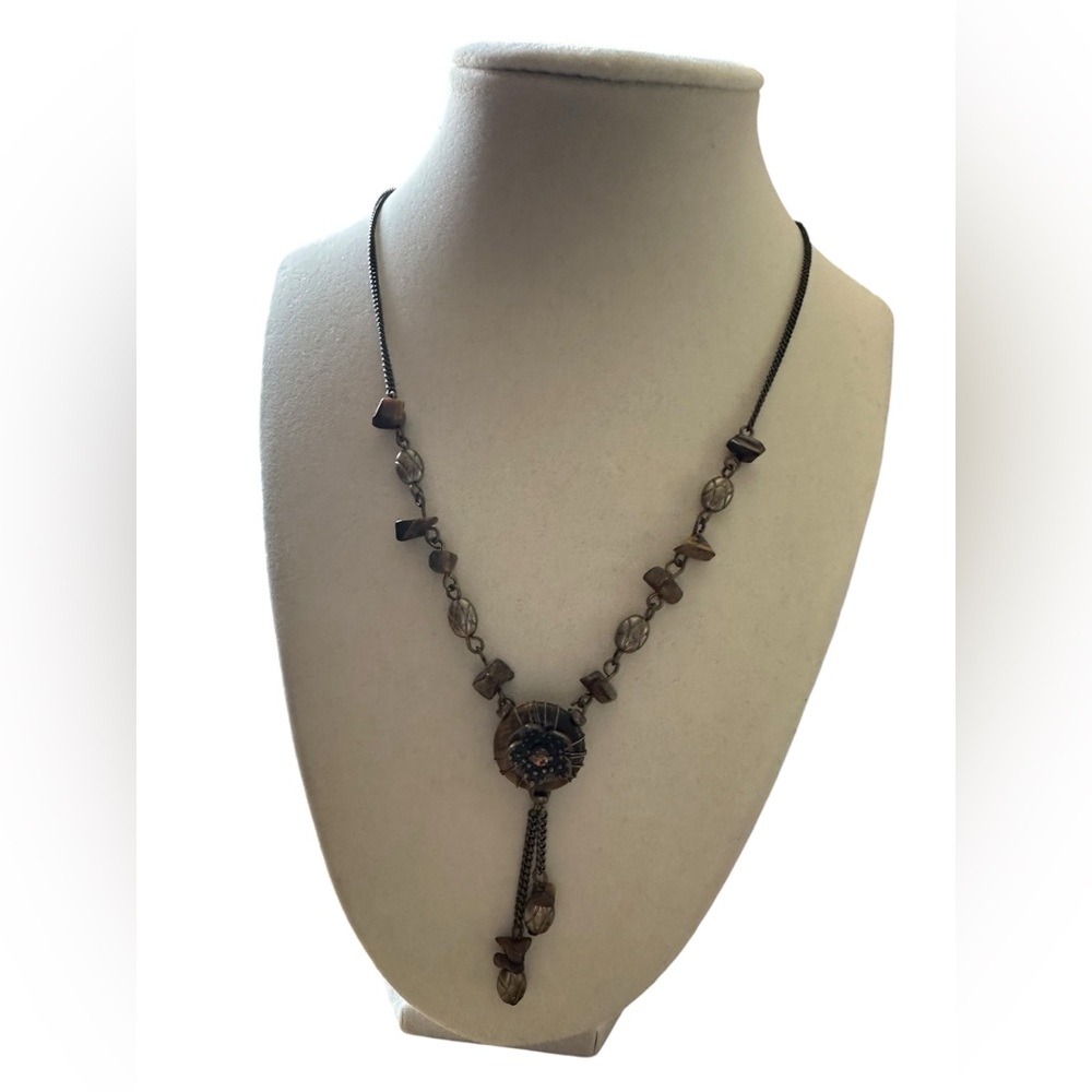 Stone and floral dangle necklace